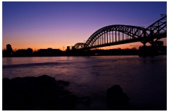 Südbrücke im Sonnenuntergang