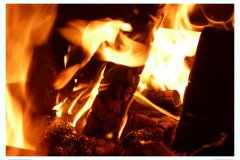 Ein toller Abend am Feuer in Termez