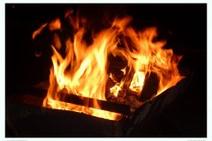 Ein toller Abend am Feuer in Termez